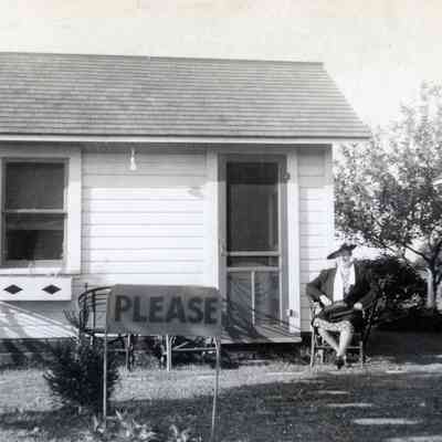 Graci Francisco and the cabin where we spent the night before New York on June 28, 1940.