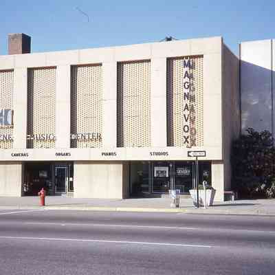 1973