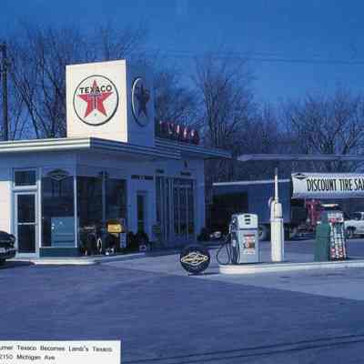 32150 Michigan - Texaco Station