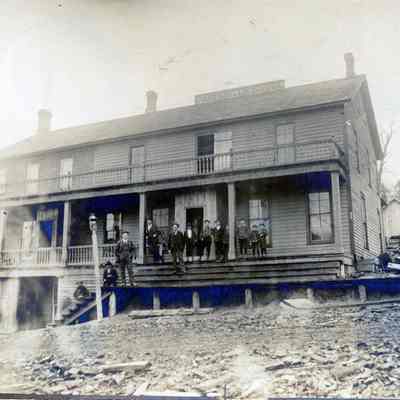 U.P. Hunting Trip Carpenter House Hotel