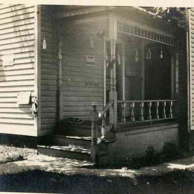 The Hisey's just got married in 1916.