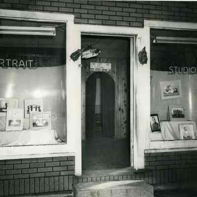 3902 Newberry - Interior of Doolittle Photography Studio 1946