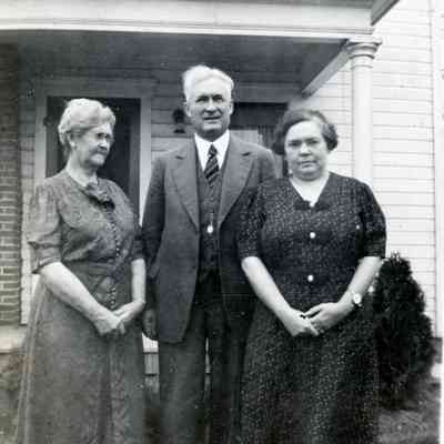 Ellen Martin on the right.