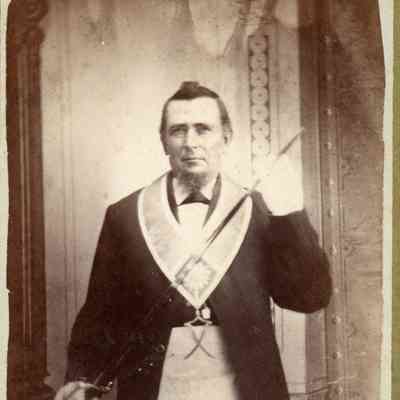Andrew Fred Ditsch, the Wayne undertaker