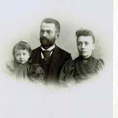 Helen Smith, Albert Smith and Bessie Cady Smith