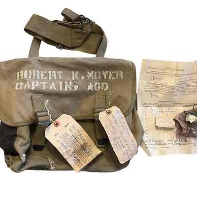 Major Robert K. Moyer Canvas Field Bag