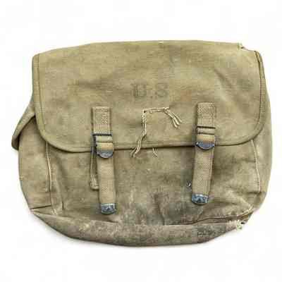 Drinkwater Canvas Field Bag