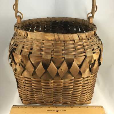 Winnebago Apple Basket