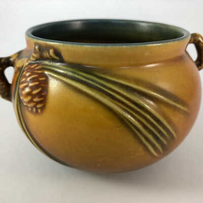 Roseville Pine Cone Jardiniere