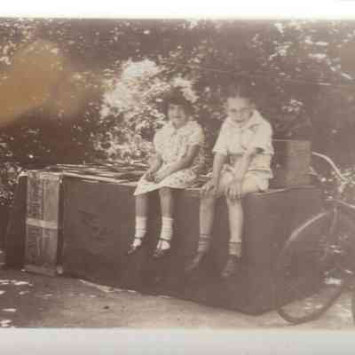 Lott Family Photograph