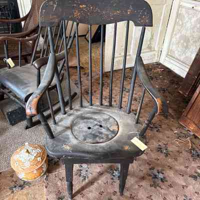 Commode Chair