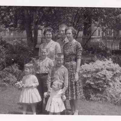 Lott Family Photograph