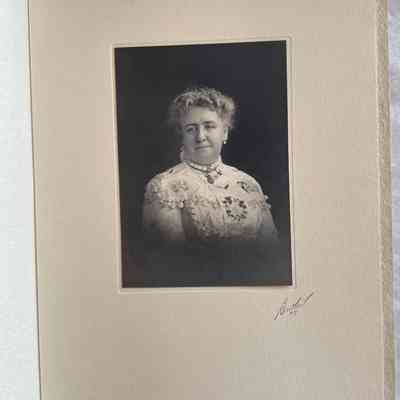 Portrait of woman