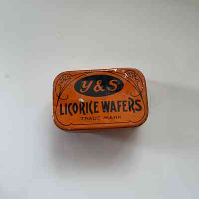 Y&S Licorice Wafers Tin Box
