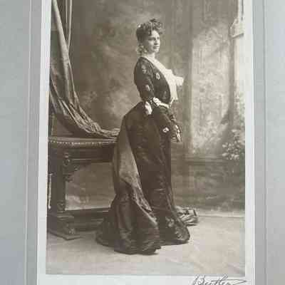 Photograph of Woman