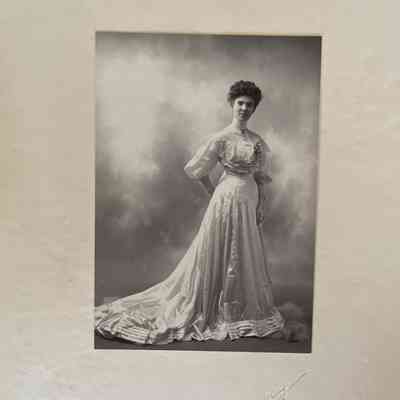 Photograph of Woman