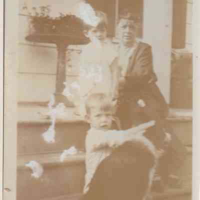 Lott Family Photograph