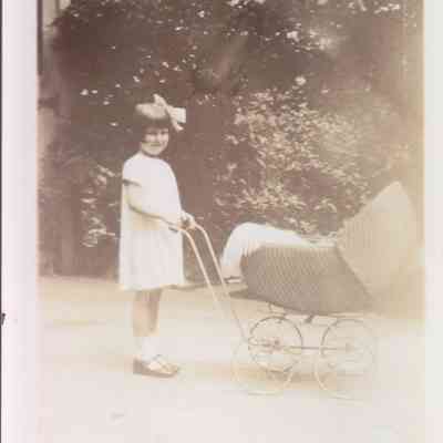 Lott Family Photograph