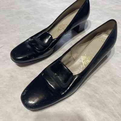 Shoe