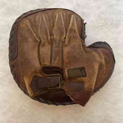 Baseball Mitt