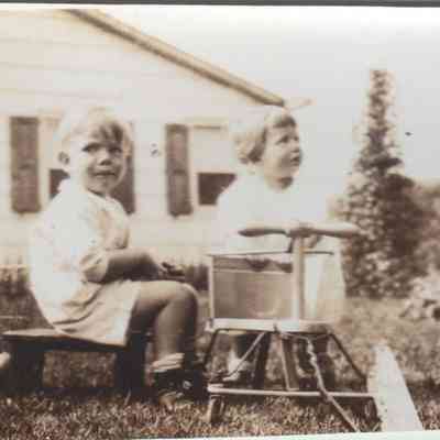 Lott Family Photograph
