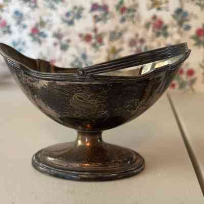 Gravy Dish