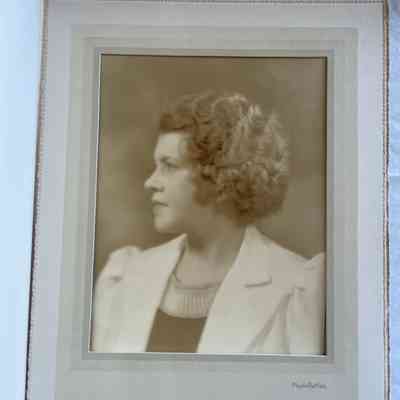 PhotoReflex Portrait of Woman