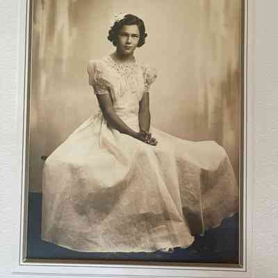 Folder Containing Portrait of a Young Woman