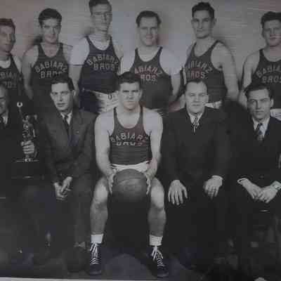 Picture of Babiarz Bros Basketball Team