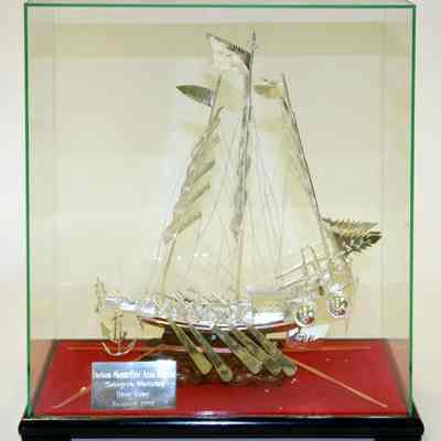Gift from Burson-Marsteller/Hong Kong 1992 “Ship in Case”