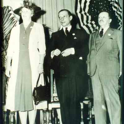 Photo of Edward Bernays with Eleanor Roosevelt and Frank Calderone in 1941