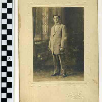 Portrait Julius J Hohmann