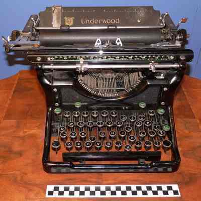 Underwood Standard Champion
