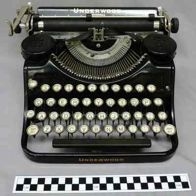 Underwood Universal: Champion Portable of 1935