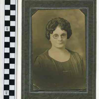Portrait of unknown woman