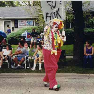 Buffalo Grove Days Parade clowns