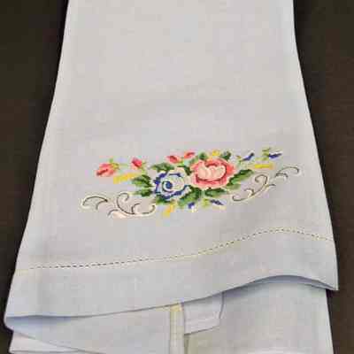 Towel, show