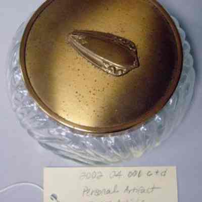 Lid, Cosmetic