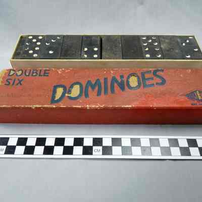 Domino Set