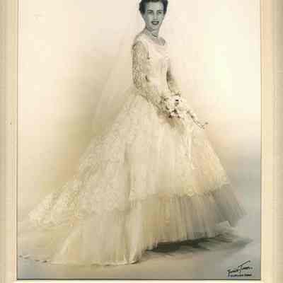 Patricia Kiddle wedding portrait