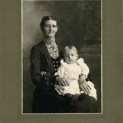 Portrait Ursula Weidner Spoerlein and Raymond Weidner