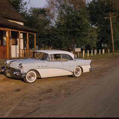 Car Outside Bill's Buffalo House