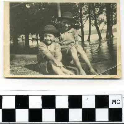 Theodore Weidner and Anna Schmidt children