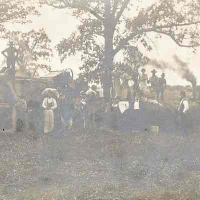 Threshing at Michael Raupp Farm