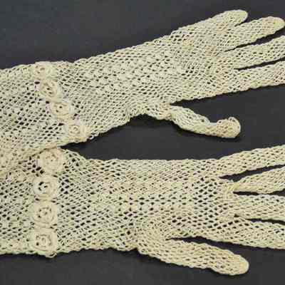 Glove