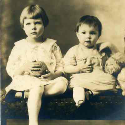 Madeline and Coletta Weidner portrait
