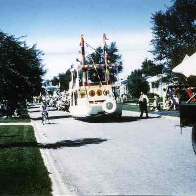 Buffalo Grove Days parade