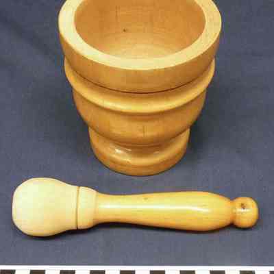 Pestle, Pharmeutical