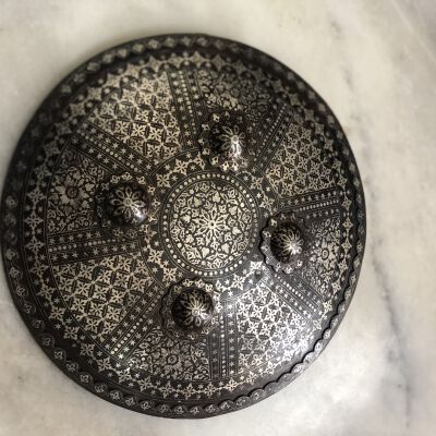 Small Dhahl Darkend Silver (Buckler)