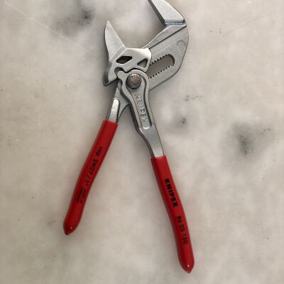 Knipex 86 03 150 Pliers